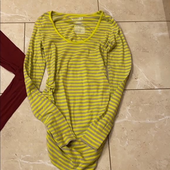 5 long sleeve maternity bundle - Picture 5 of 7